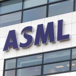 阿里自研AI芯片“真武”亮相；亚马逊裁减1.6万名员工；阿斯麦新增订单量远超预期但将裁员1700人