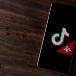 TikTok移动端海外月活首次突破10亿;腾讯考虑收购韩国游戏开发商Nexon;韦尔股份更名为豪威集团