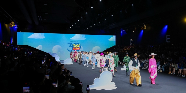 迪士尼中国首次呈现以《玩具总动员》为灵感的主题时装秀